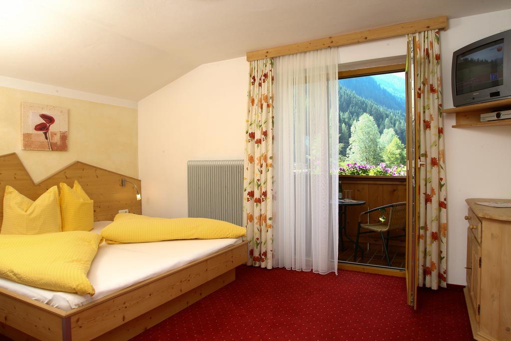 Ferienwohnung Alpenecho Neustift im Stubaital Zimmer foto